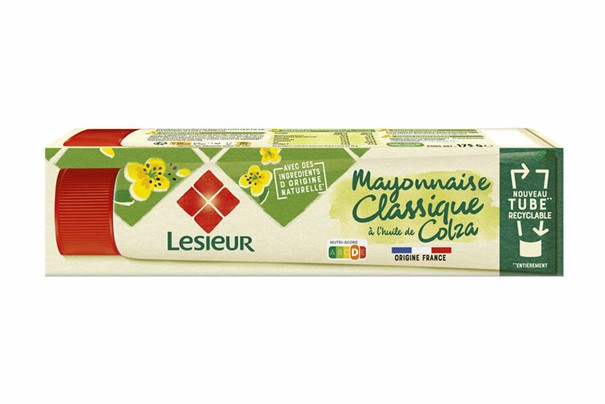Un tube recyclable pour la mayonnaise Lesieur.